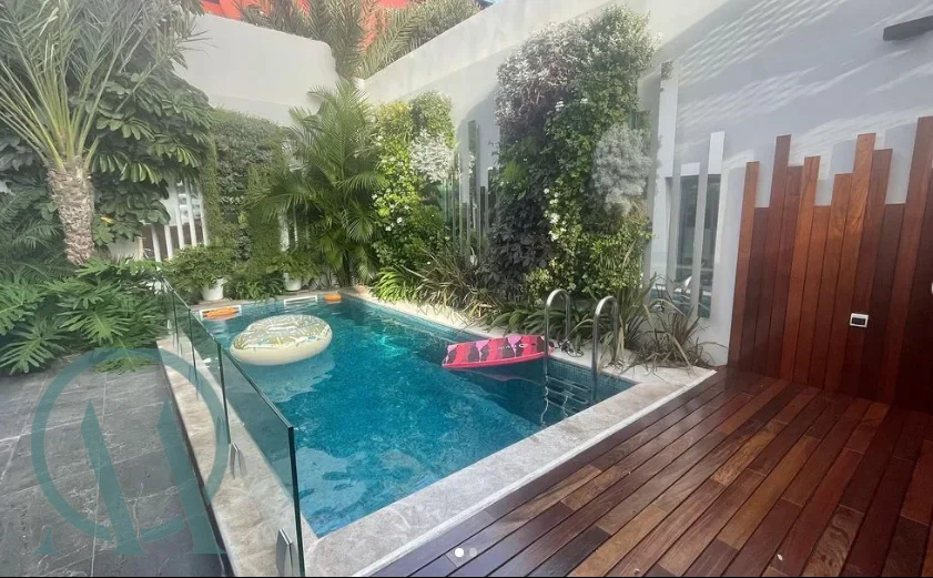 Piscine — vue 6